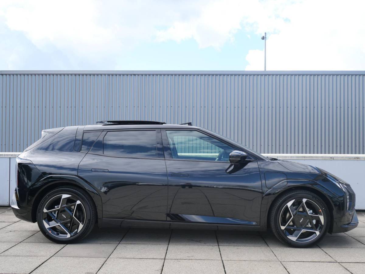 Kia EV4 Kia EV4 GT-PlusLine 81.4 kWh | Adaptief | Clima | Stoel/stuurverwarming | Schuifkantel dak |