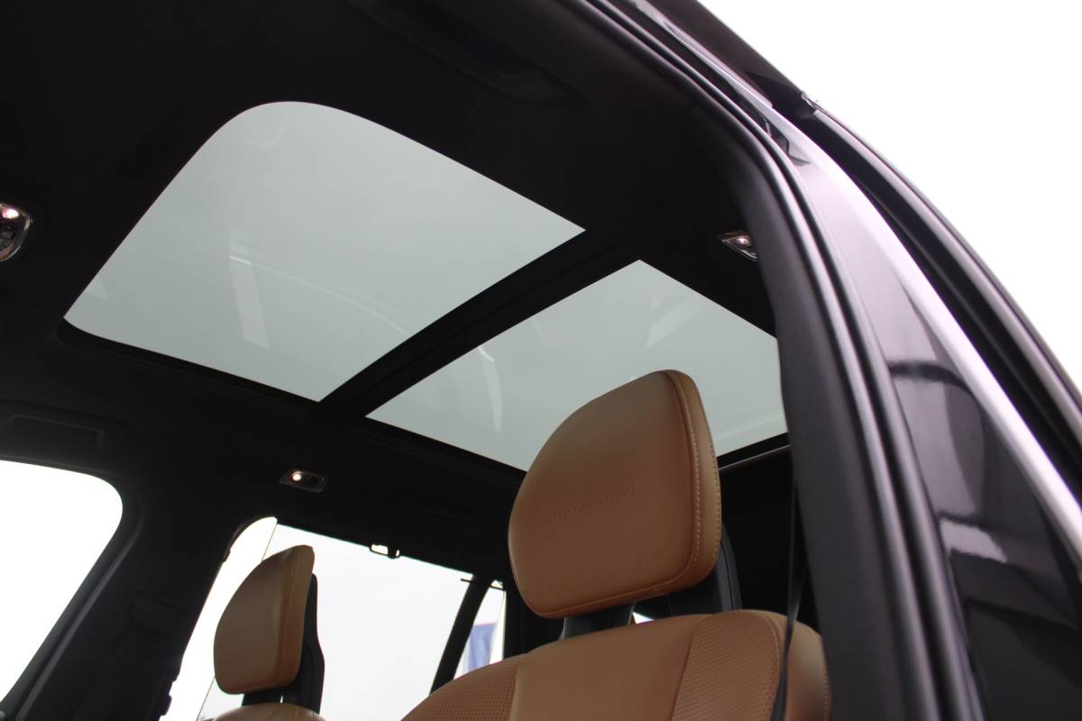 Volvo XC90 Volvo XC90 T5 AWD Inscription 7P. | Trekhaak | Head up | Schuif/kantel dak | Camera achter | Memory seats | Stoel & stuurverwarming | Stoelverkoeling |
