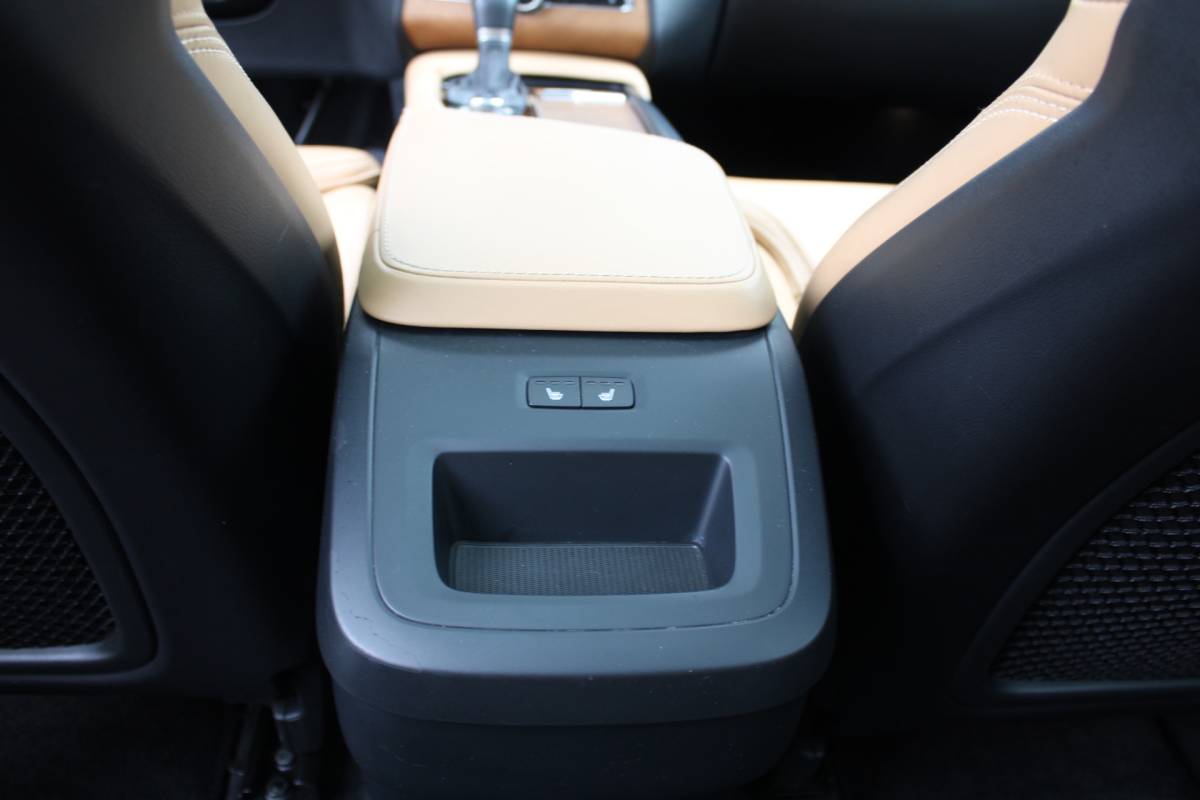 Volvo XC90 Volvo XC90 T5 AWD Inscription 7P. | Trekhaak | Head up | Schuif/kantel dak | Camera achter | Memory seats | Stoel & stuurverwarming | Stoelverkoeling |