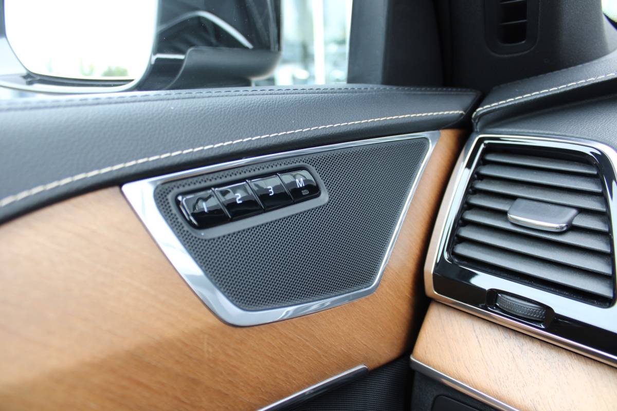 Volvo XC90 Volvo XC90 T5 AWD Inscription 7P. | Trekhaak | Head up | Schuif/kantel dak | Camera achter | Memory seats | Stoel & stuurverwarming | Stoelverkoeling |