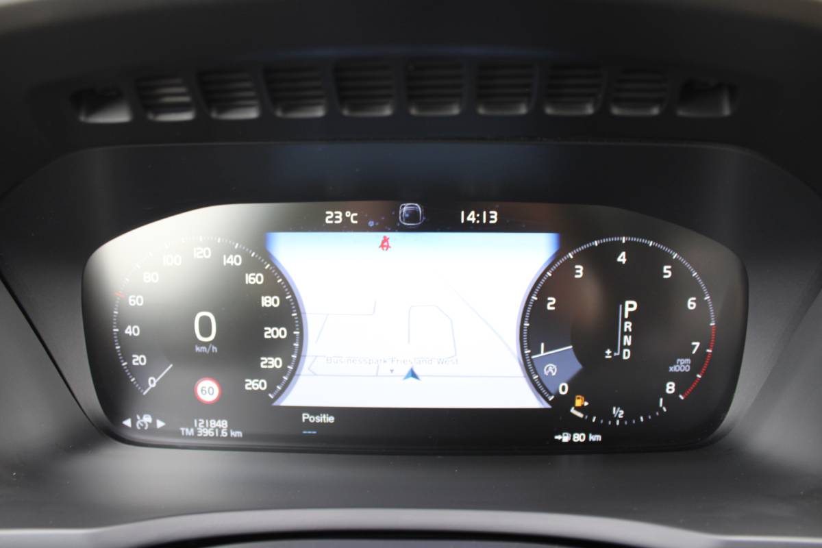 Volvo XC90 Volvo XC90 T5 AWD Inscription 7P. | Trekhaak | Head up | Schuif/kantel dak | Camera achter | Memory seats | Stoel & stuurverwarming | Stoelverkoeling |
