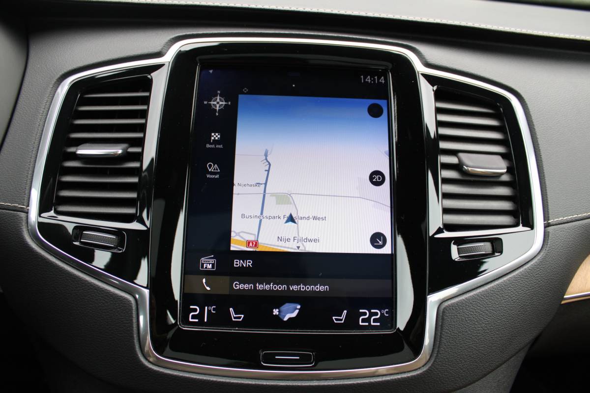 Volvo XC90 Volvo XC90 T5 AWD Inscription 7P. | Trekhaak | Head up | Schuif/kantel dak | Camera achter | Memory seats | Stoel & stuurverwarming | Stoelverkoeling |