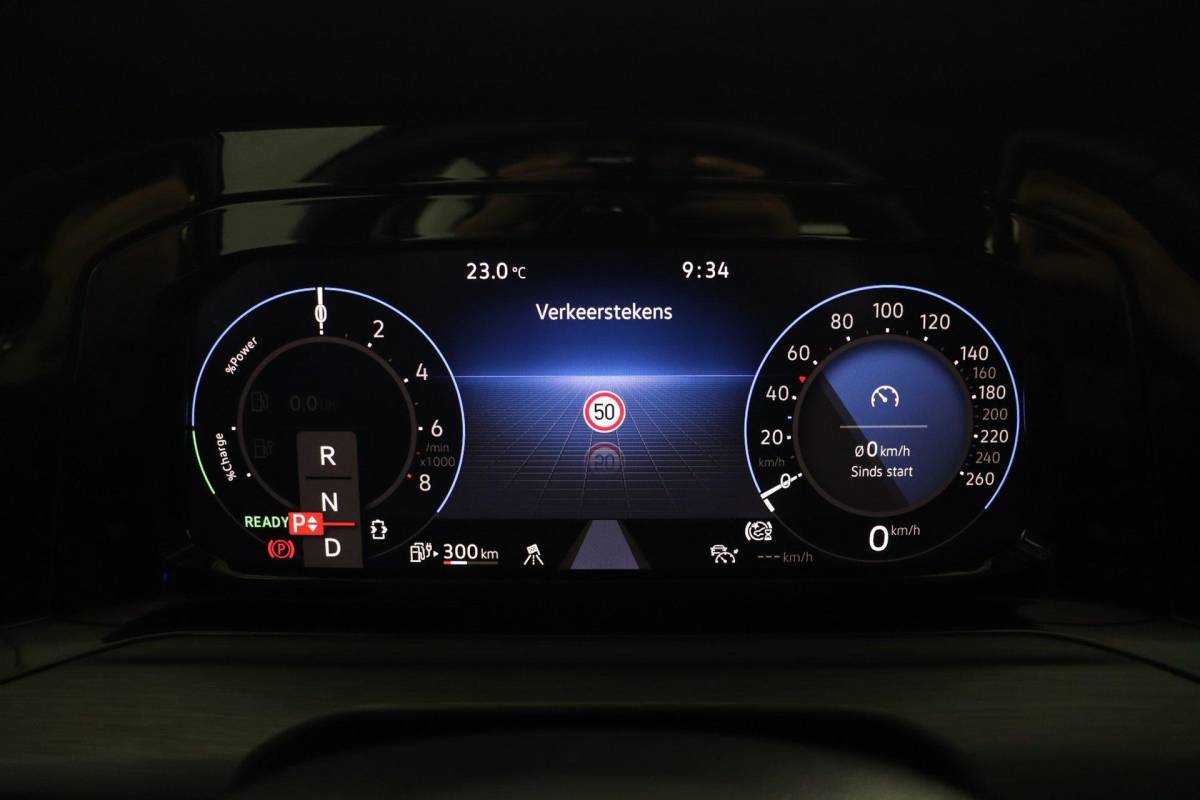 Volkswagen Golf Volkswagen Golf 1.4 eHybrid Style |ACC|Memory|Camera|Carplay|Stoelverwarming