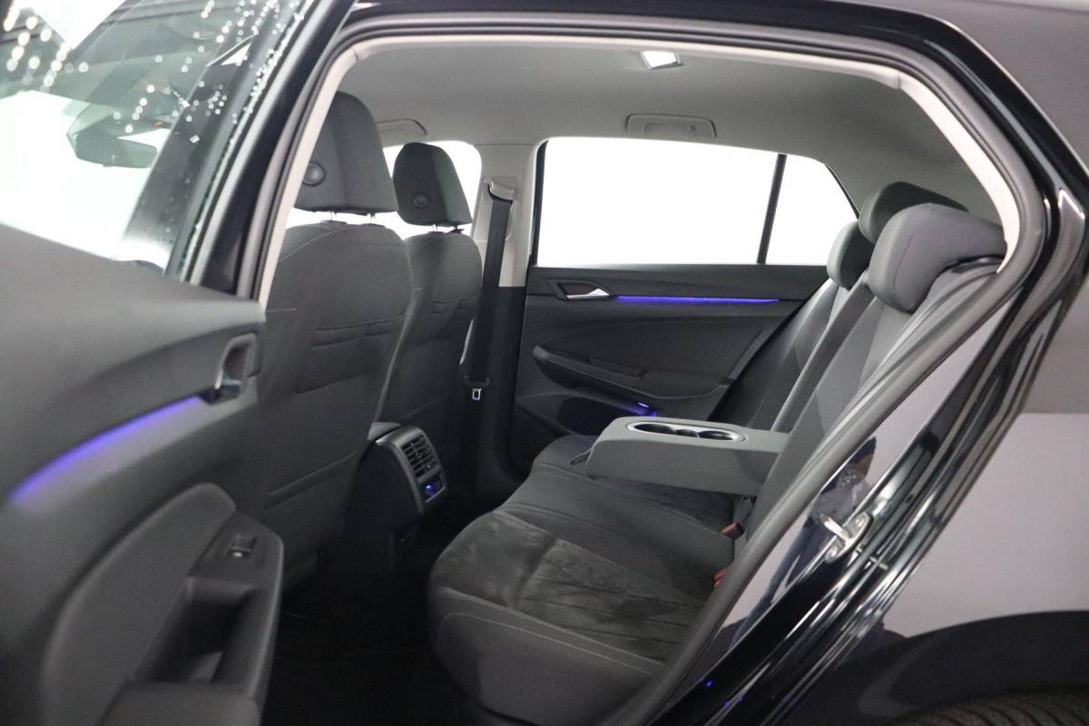 Volkswagen Golf Volkswagen Golf 1.4 eHybrid Style |ACC|Memory|Camera|Carplay|Stoelverwarming