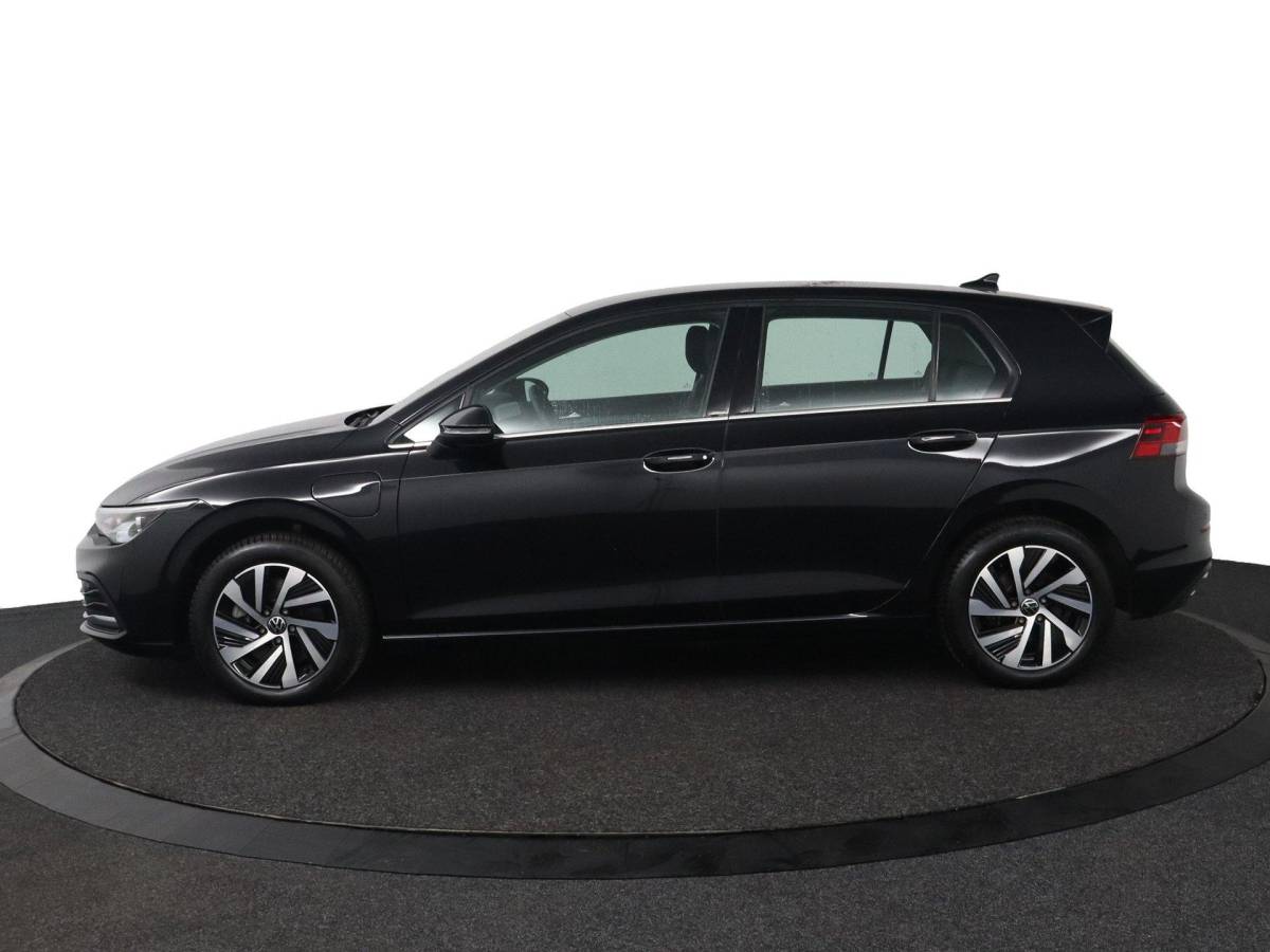 Volkswagen Golf Volkswagen Golf 1.4 eHybrid Style |ACC|Memory|Camera|Carplay|Stoelverwarming