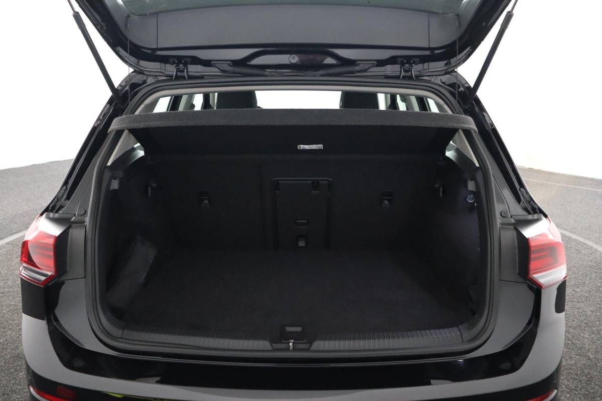 Volkswagen Golf Volkswagen Golf 1.4 eHybrid Style |ACC|Memory|Camera|Carplay|Stoelverwarming