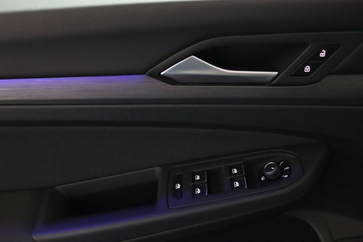 Volkswagen Golf Volkswagen Golf 1.4 eHybrid Style |ACC|Memory|Camera|Carplay|Stoelverwarming