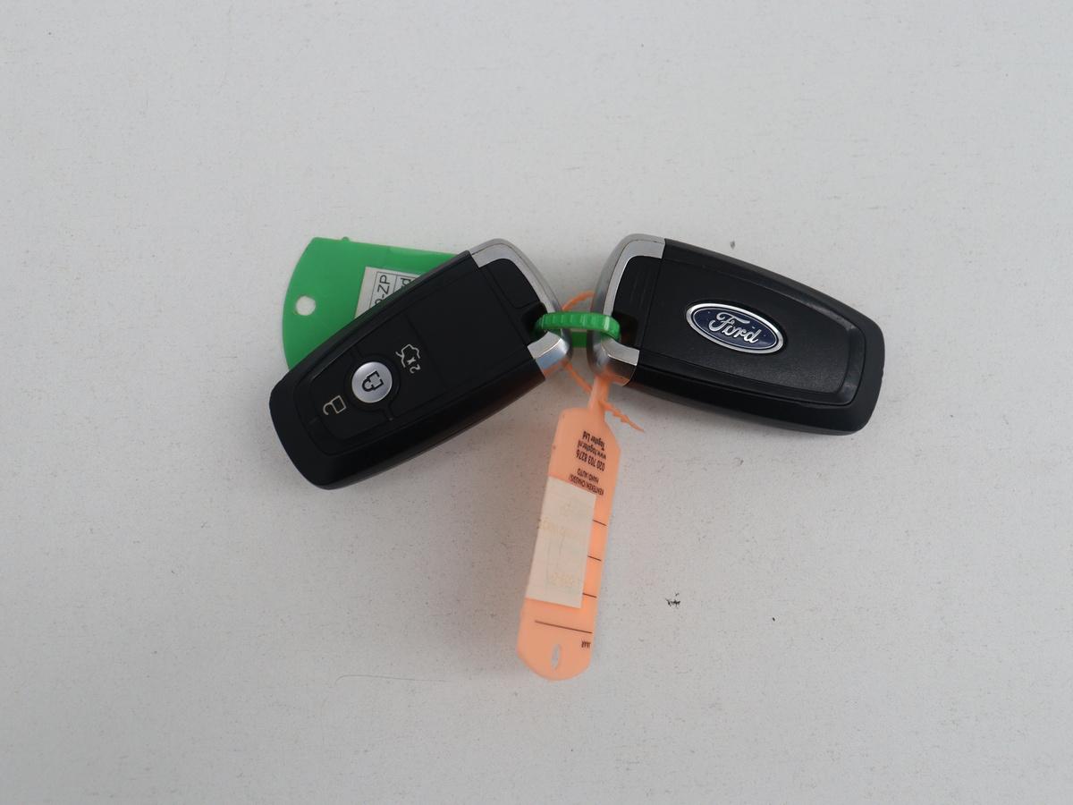 Ford Mondeo Ford Mondeo Wagon 2.0 IVCT HEV St-Line | Leder/alcantara | Memory | Cruise control | Dodehoek detectie | Stuur/stoel verwarming | Achterbank verwarming | Carplay | Camera | Park assist | Elektrische achterklep