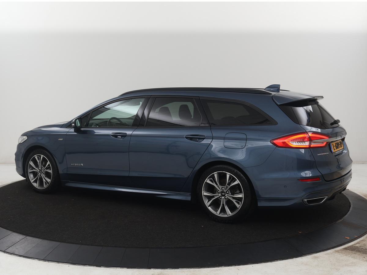 Ford Mondeo Ford Mondeo Wagon 2.0 IVCT HEV St-Line | Leder/alcantara | Memory | Cruise control | Dodehoek detectie | Stuur/stoel verwarming | Achterbank verwarming | Carplay | Camera | Park assist | Elektrische achterklep