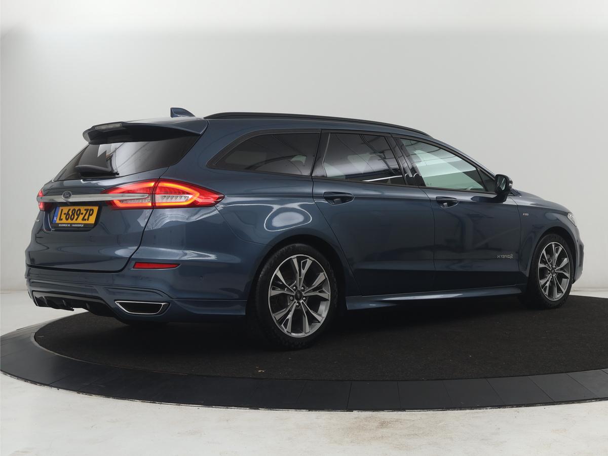 Ford Mondeo Ford Mondeo Wagon 2.0 IVCT HEV St-Line | Leder/alcantara | Memory | Cruise control | Dodehoek detectie | Stuur/stoel verwarming | Achterbank verwarming | Carplay | Camera | Park assist | Elektrische achterklep
