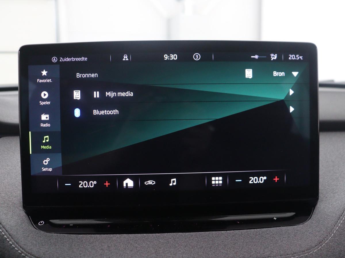 Škoda Enyaq iV Skoda Enyaq iV 60 | SOH 91,0% | Half leder | Cruise control |  Carplay | Navigatie | Sfeerverlichting | Climate control | Camera | Park assist | EV
