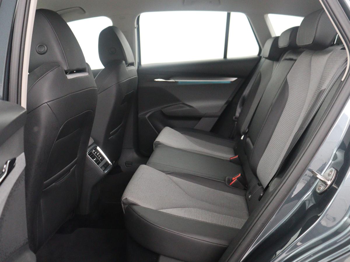 Škoda Enyaq iV Skoda Enyaq iV 60 | SOH 91,0% | Half leder | Cruise control |  Carplay | Navigatie | Sfeerverlichting | Climate control | Camera | Park assist | EV