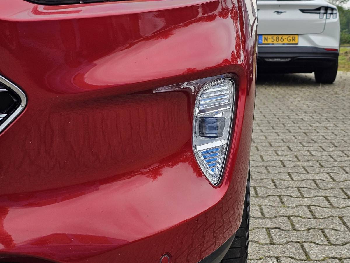 Ford Kuga Ford Kuga 2.5 PHEV Titanium | Adaptive cruise control | Camera | Dodehoeksensoren | Head up display | Koplampen adaptief