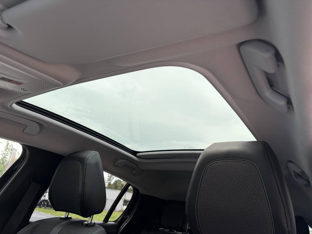 Peugeot 208 Peugeot 208 1.2 PureTech Allure ✓2e Eigenaar✓102pk✓360 ° Camera✓Carplay✓Pano✓Clima✓Cruise✓Lm velgen✓Halfleder✓Pdc V+A✓Recent beurt gehad✓Dealer Onderhouden✓6 Bak✓N.A.P✓Apk tot 07-2028