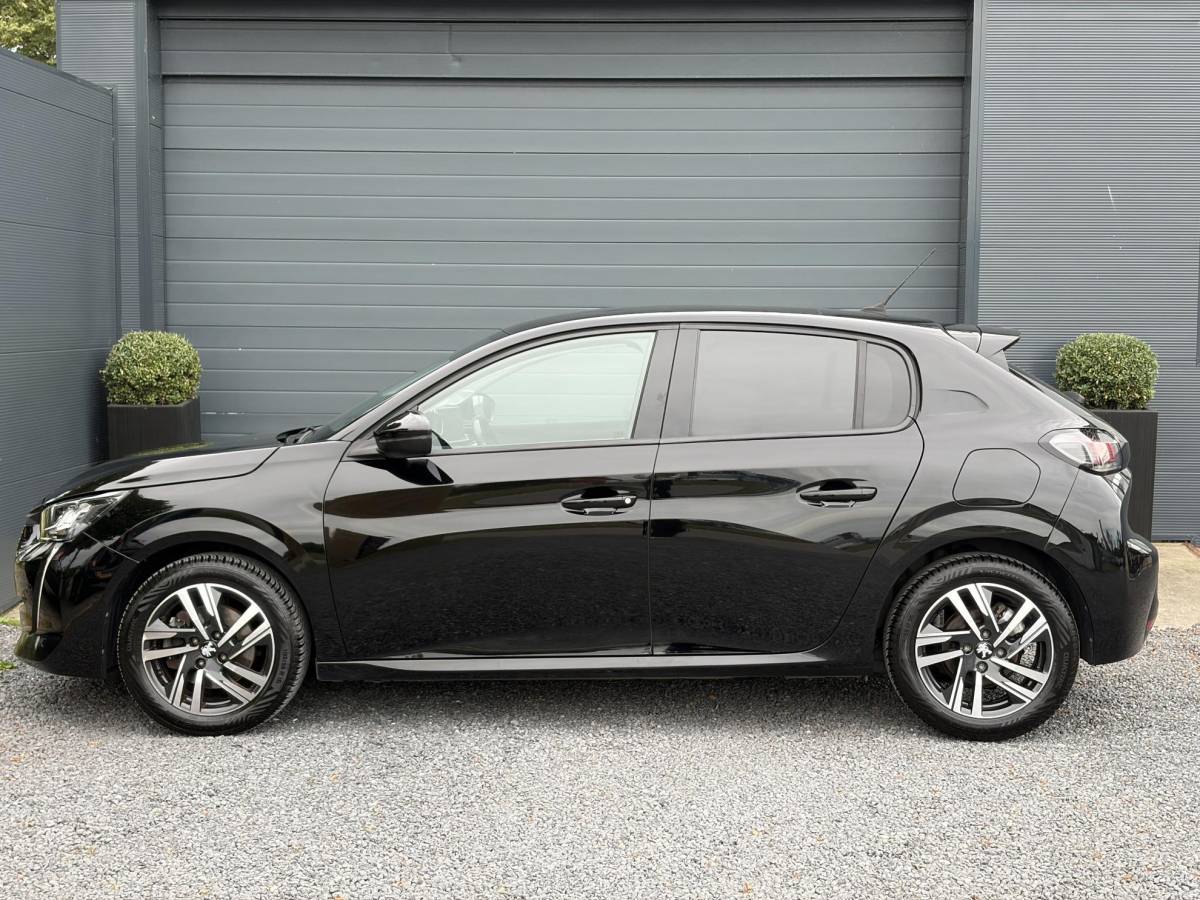 Peugeot 208 Peugeot 208 1.2 PureTech Allure ✓2e Eigenaar✓102pk✓360 ° Camera✓Carplay✓Pano✓Clima✓Cruise✓Lm velgen✓Halfleder✓Pdc V+A✓Recent beurt gehad✓Dealer Onderhouden✓6 Bak✓N.A.P✓Apk tot 07-2028