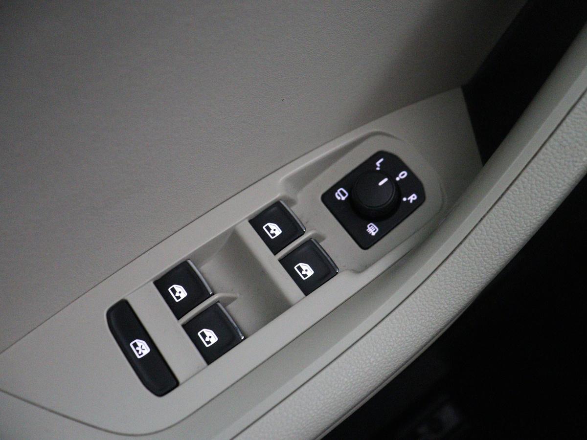 Škoda Kodiaq Skoda Kodiaq 1.4 TSI ACT Style Business | Memory | Cruise control | Dodehoek detectie | Stoelverwarming | Navigatie | Carplay | Camera | Park assist | Climate control