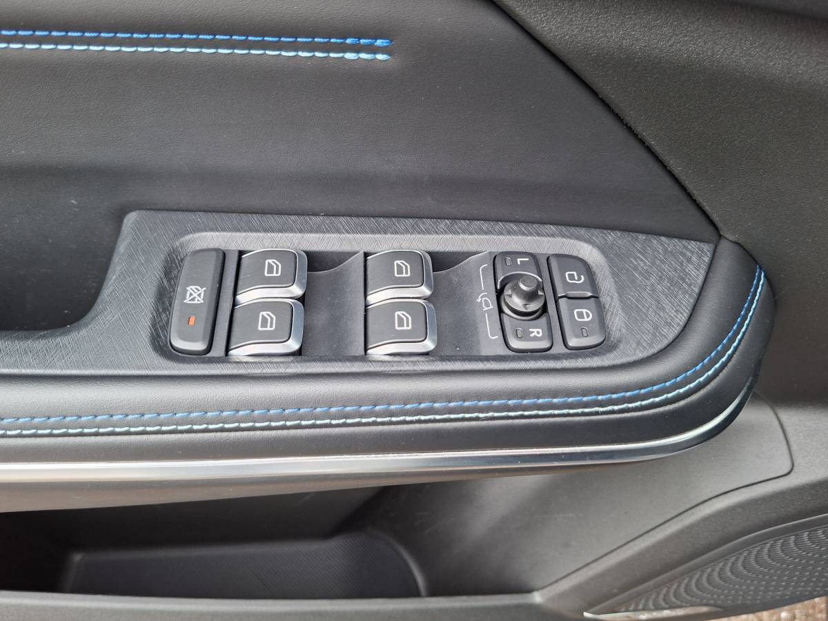 Lynk & Co 01 Lynk & Co 01 15x Op voorraad1.5 PHEV 262PK Adapt.Cruise 360° Cam Carplay Plug-in Stoelverw Vol opties!