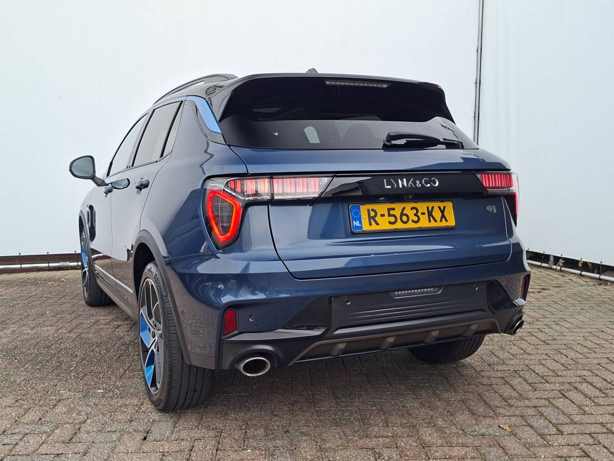 Lynk & Co 01 Lynk & Co 01 15x Op voorraad1.5 PHEV 262PK Adapt.Cruise 360° Cam Carplay Plug-in Stoelverw Vol opties!