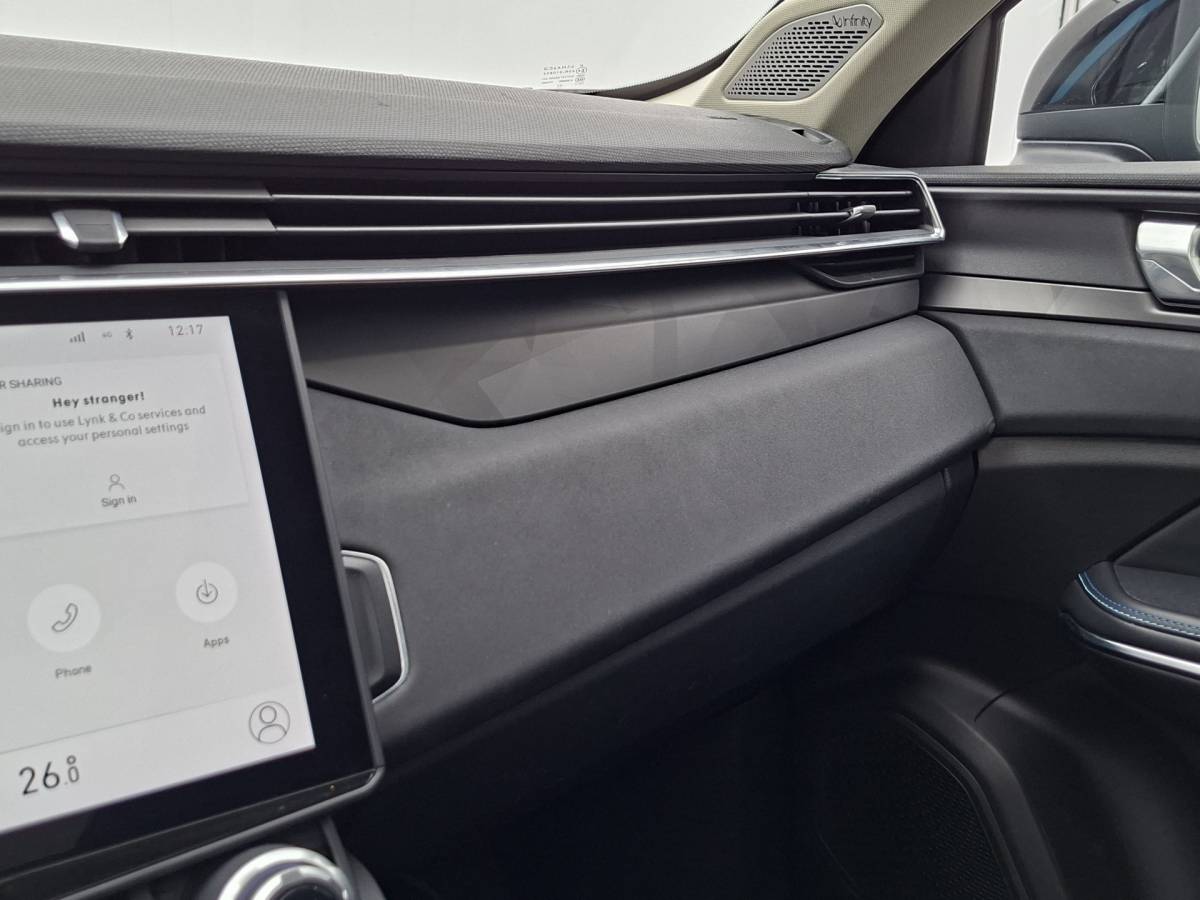Lynk & Co 01 Lynk & Co 01 15x Op voorraad1.5 PHEV 262PK Adapt.Cruise 360° Cam Carplay Plug-in Stoelverw Vol opties!