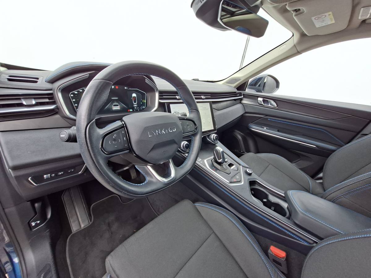 Lynk & Co 01 Lynk & Co 01 15x Op voorraad1.5 PHEV 262PK Adapt.Cruise 360° Cam Carplay Plug-in Stoelverw Vol opties!