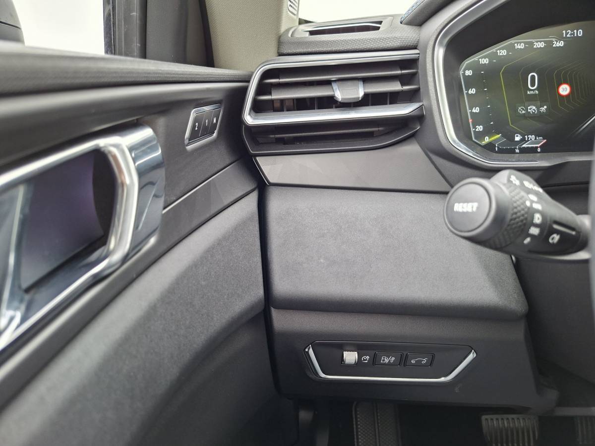 Lynk & Co 01 Lynk & Co 01 15x Op voorraad1.5 PHEV 262PK Adapt.Cruise 360° Cam Carplay Plug-in Stoelverw Vol opties!
