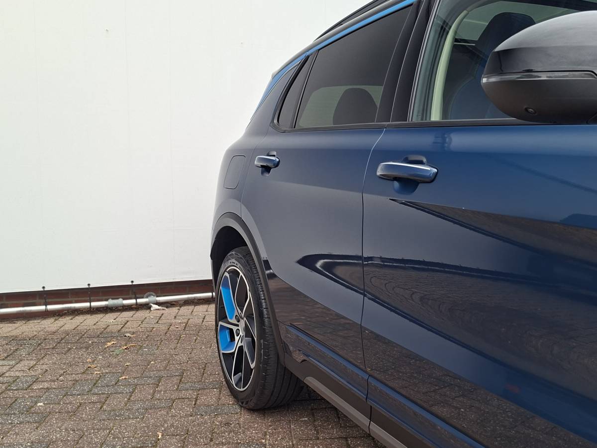 Lynk & Co 01 Lynk & Co 01 15x Op voorraad1.5 PHEV 262PK Adapt.Cruise 360° Cam Carplay Plug-in Stoelverw Vol opties!