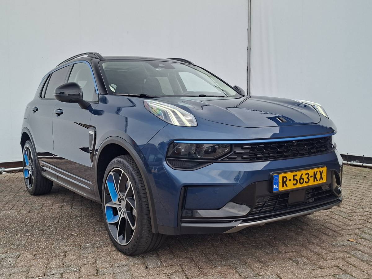 Lynk & Co 01 Lynk & Co 01 15x Op voorraad1.5 PHEV 262PK Adapt.Cruise 360° Cam Carplay Plug-in Stoelverw Vol opties!