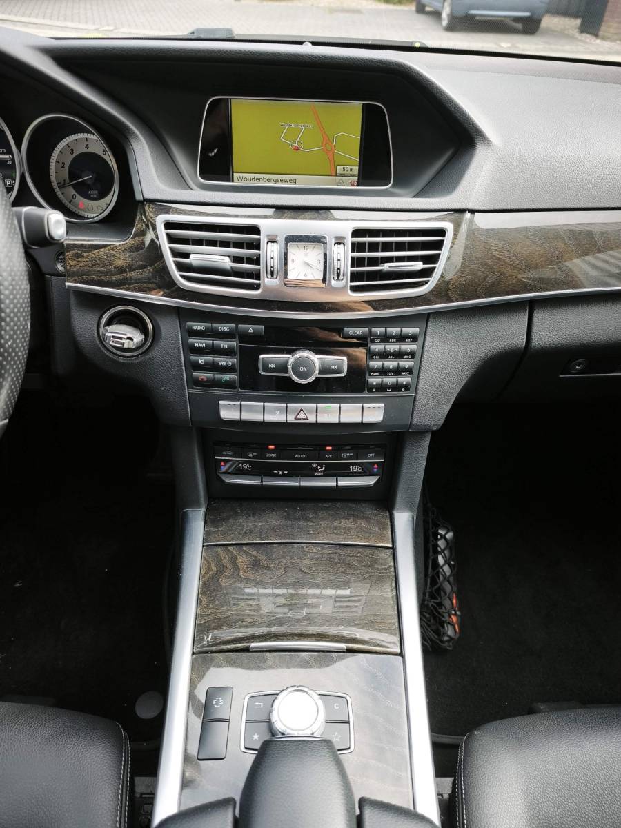 Mercedes-Benz E-Klasse Mercedes-Benz E-klasse Estate 200 Ambition Avantgarde Trekhaak Navigatie ADAS Front Assist