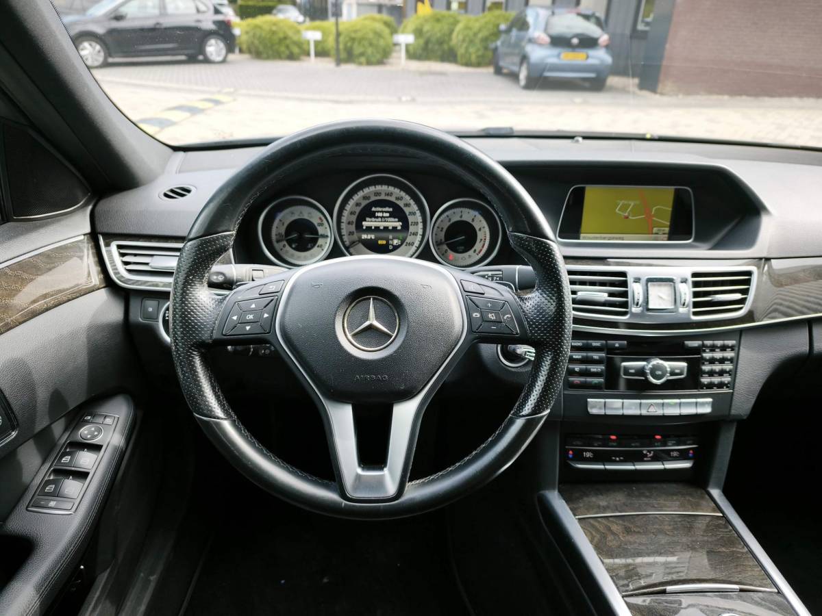 Mercedes-Benz E-Klasse Mercedes-Benz E-klasse Estate 200 Ambition Avantgarde Trekhaak Navigatie ADAS Front Assist