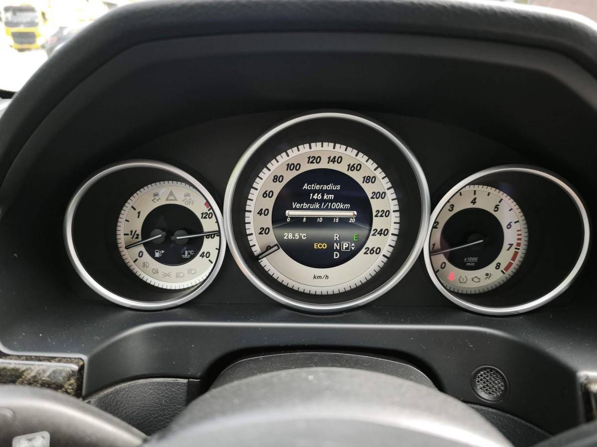 Mercedes-Benz E-Klasse Mercedes-Benz E-klasse Estate 200 Ambition Avantgarde Trekhaak Navigatie ADAS Front Assist