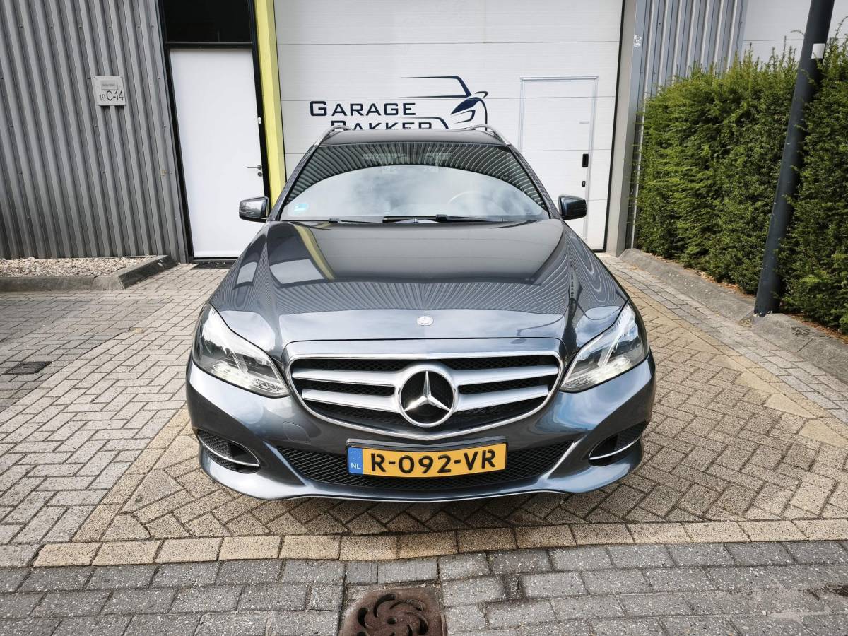 Mercedes-Benz E-Klasse Mercedes-Benz E-klasse Estate 200 Ambition Avantgarde Trekhaak Navigatie ADAS Front Assist
