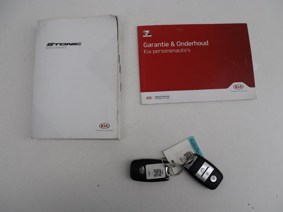 Kia Stonic Kia Stonic 1.0 T-GDi MHEV GT-Line | Half leder | Cruise control | Lane assist |  Stuur/stoel verwarming | Carplay | Climate control | 17″ velgen