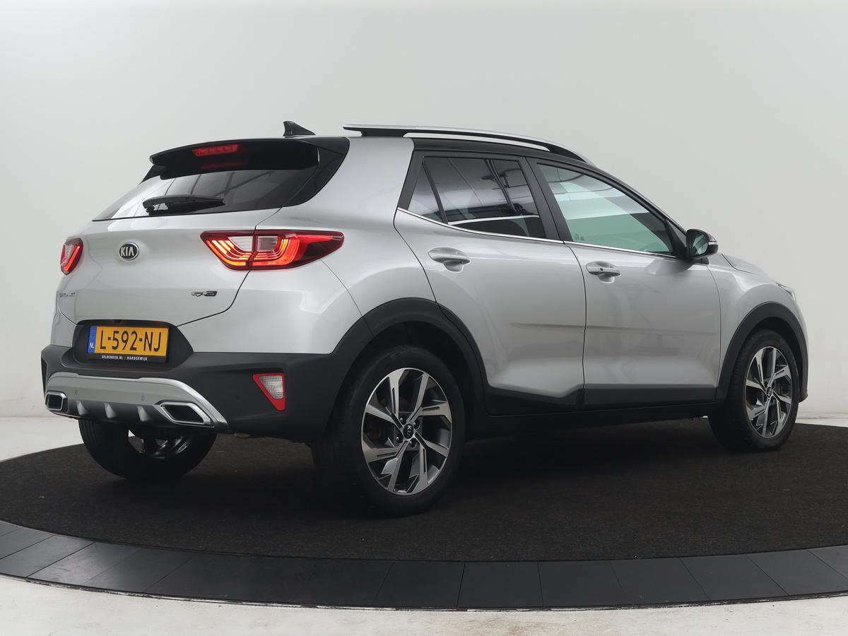 Kia Stonic Kia Stonic 1.0 T-GDi MHEV GT-Line | Half leder | Cruise control | Lane assist |  Stuur/stoel verwarming | Carplay | Climate control | 17″ velgen