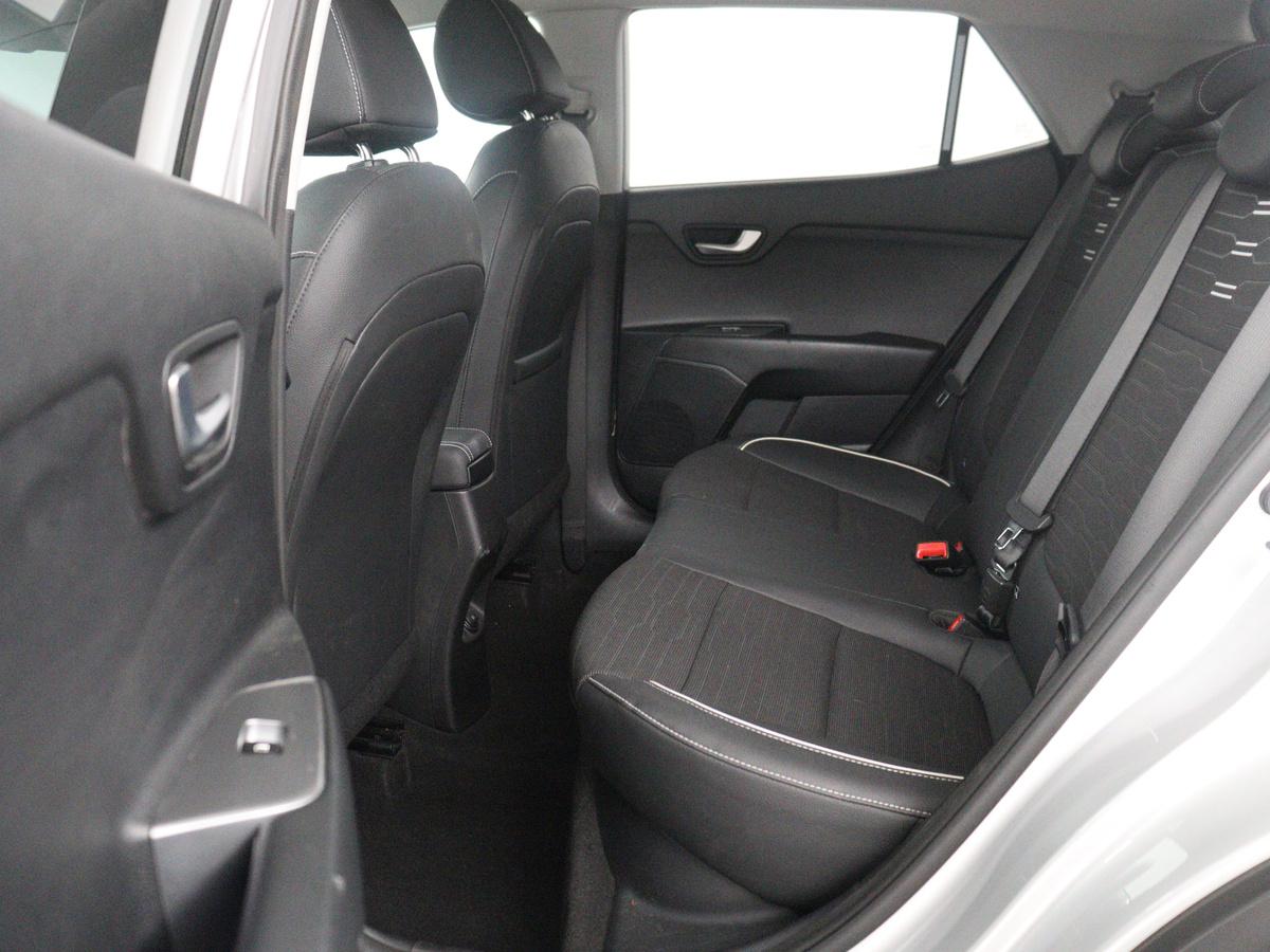 Kia Stonic Kia Stonic 1.0 T-GDi MHEV GT-Line | Half leder | Cruise control | Lane assist |  Stuur/stoel verwarming | Carplay | Climate control | 17″ velgen