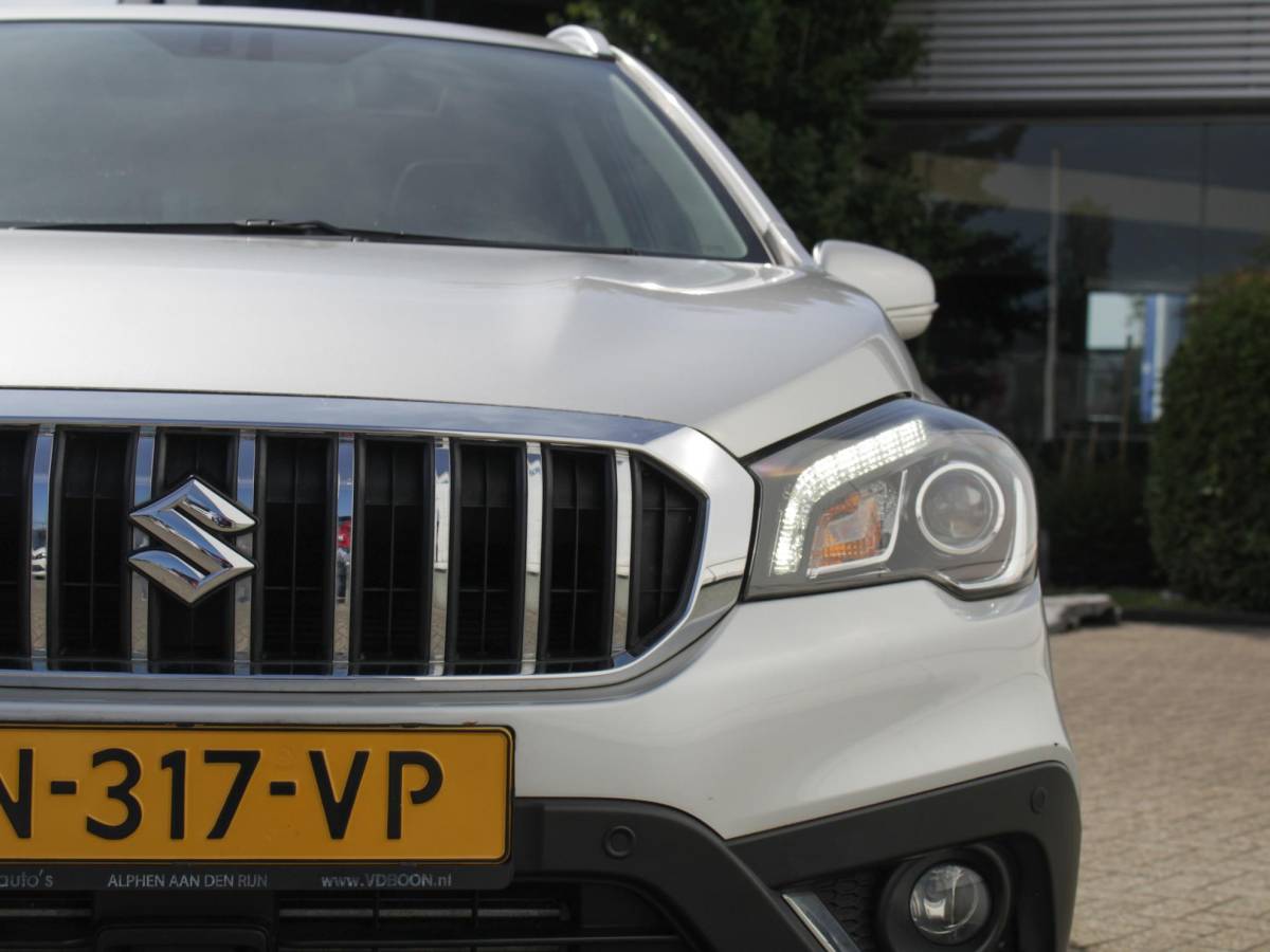 Suzuki S-Cross Suzuki S-Cross 1.4 Boosterjet Style Smart Hybrid | Navi | Leder | Panodak | Adap. Cruise