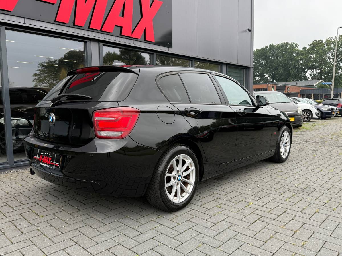 BMW 1 Serie BMW 1-serie 116i Executive Edit. Leder Xenon Pdc Stoelverw Cruise
