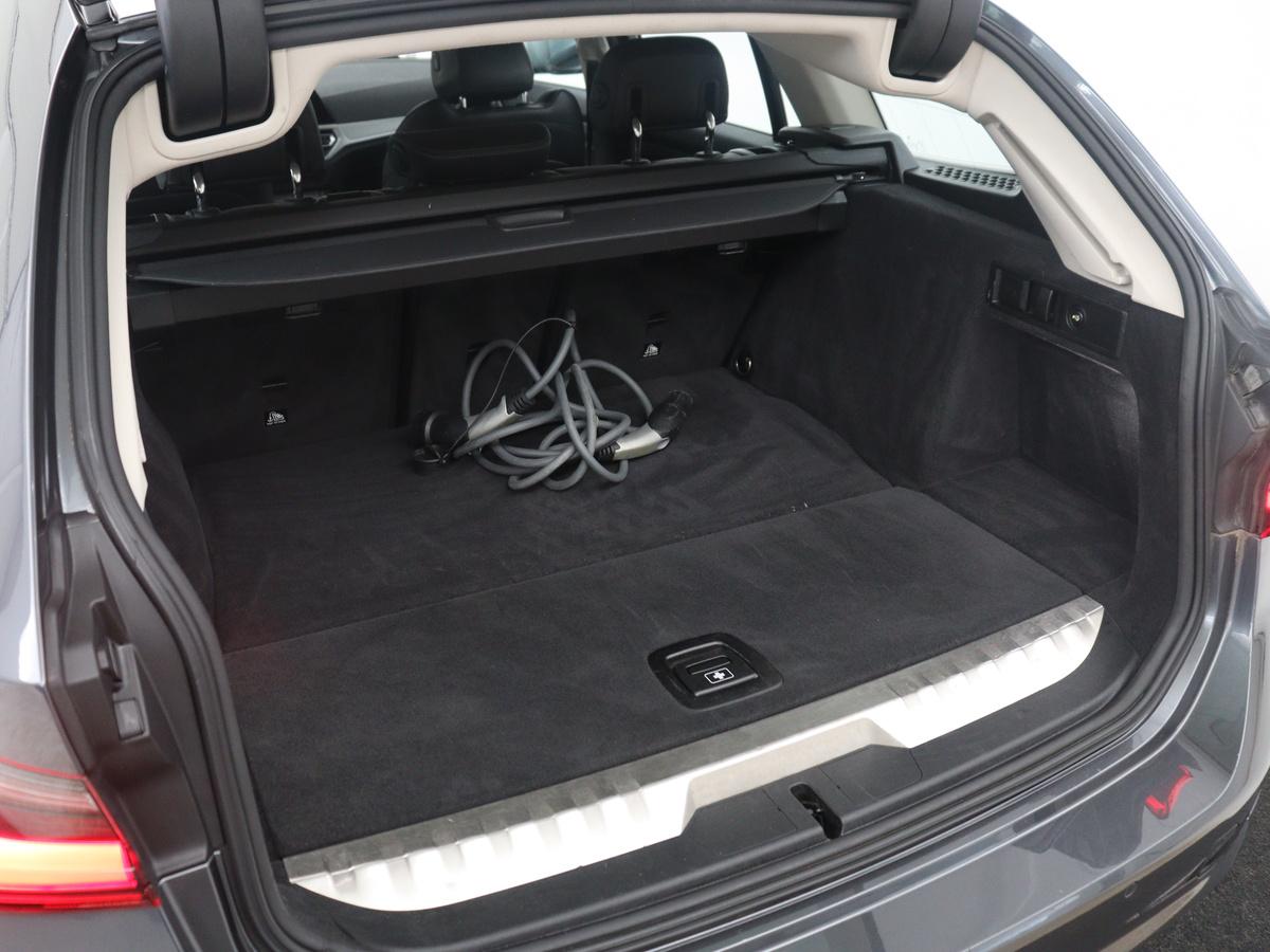 BMW 3 Serie BMW 3-serie Touring 320e Business Edition Plus | SOH 84,2% | Leder | Cruise control |  Stoelverwarming | Climate control | 3 zone klimaat | Navigatie | Bluetooth | Elektrische achterklep | Trekhaak