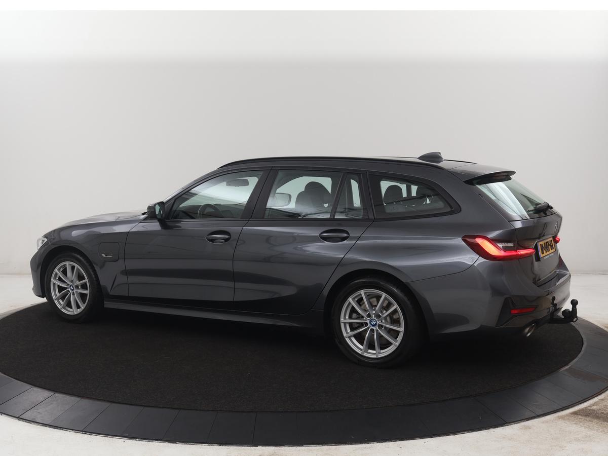 BMW 3 Serie BMW 3-serie Touring 320e Business Edition Plus | SOH 84,2% | Leder | Cruise control |  Stoelverwarming | Climate control | 3 zone klimaat | Navigatie | Bluetooth | Elektrische achterklep | Trekhaak