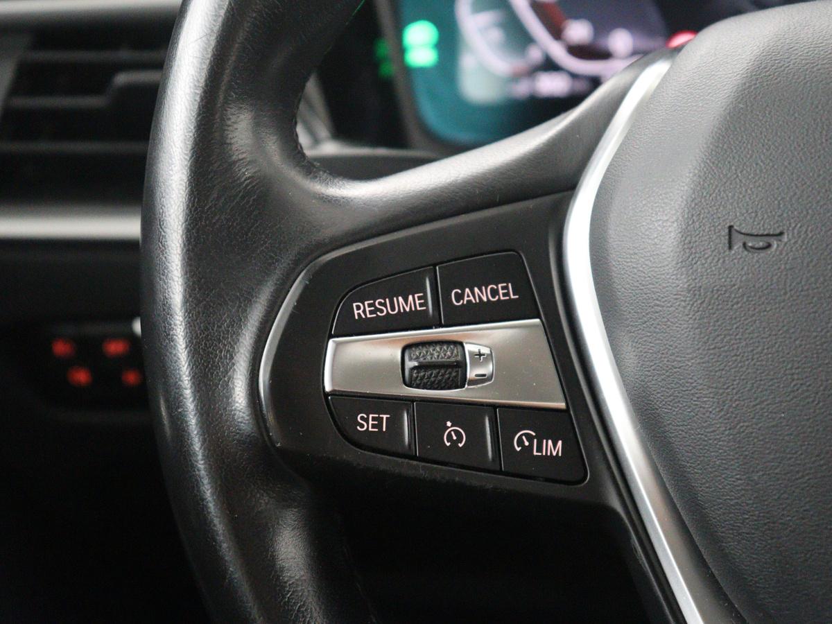 BMW 3 Serie BMW 3-serie Touring 320e Business Edition Plus | SOH 84,2% | Leder | Cruise control |  Stoelverwarming | Climate control | 3 zone klimaat | Navigatie | Bluetooth | Elektrische achterklep | Trekhaak