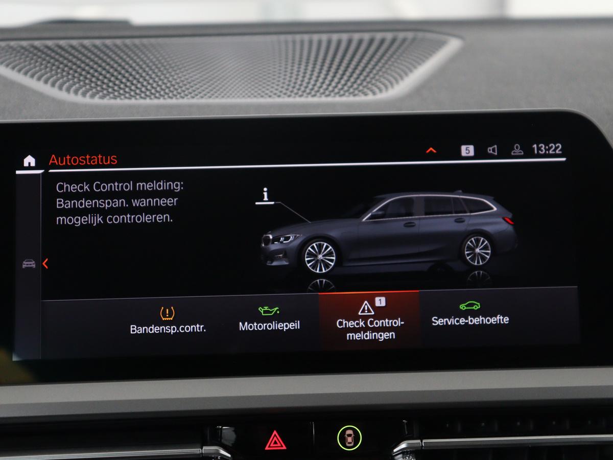 BMW 3 Serie BMW 3-serie Touring 320e Business Edition Plus | SOH 84,2% | Leder | Cruise control |  Stoelverwarming | Climate control | 3 zone klimaat | Navigatie | Bluetooth | Elektrische achterklep | Trekhaak