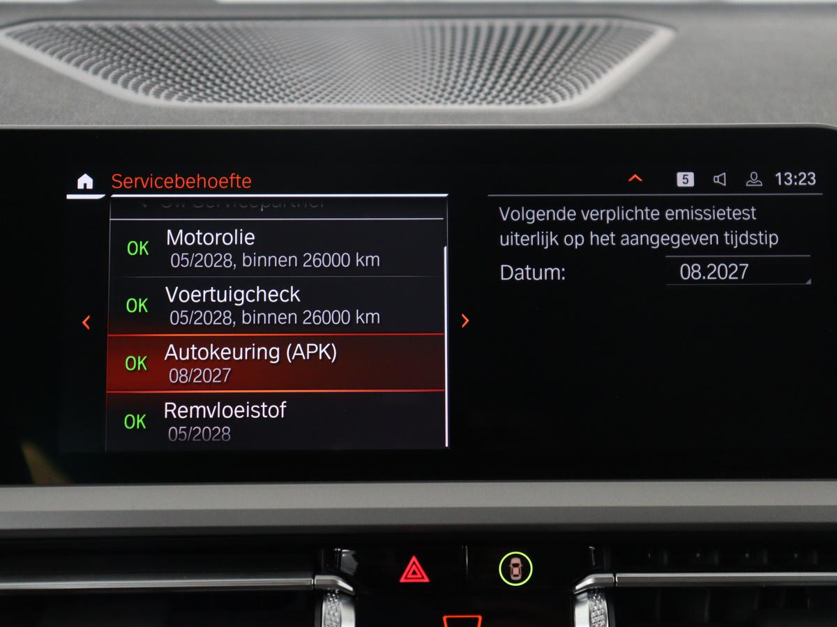 BMW 3 Serie BMW 3-serie Touring 320e Business Edition Plus | SOH 84,2% | Leder | Cruise control |  Stoelverwarming | Climate control | 3 zone klimaat | Navigatie | Bluetooth | Elektrische achterklep | Trekhaak