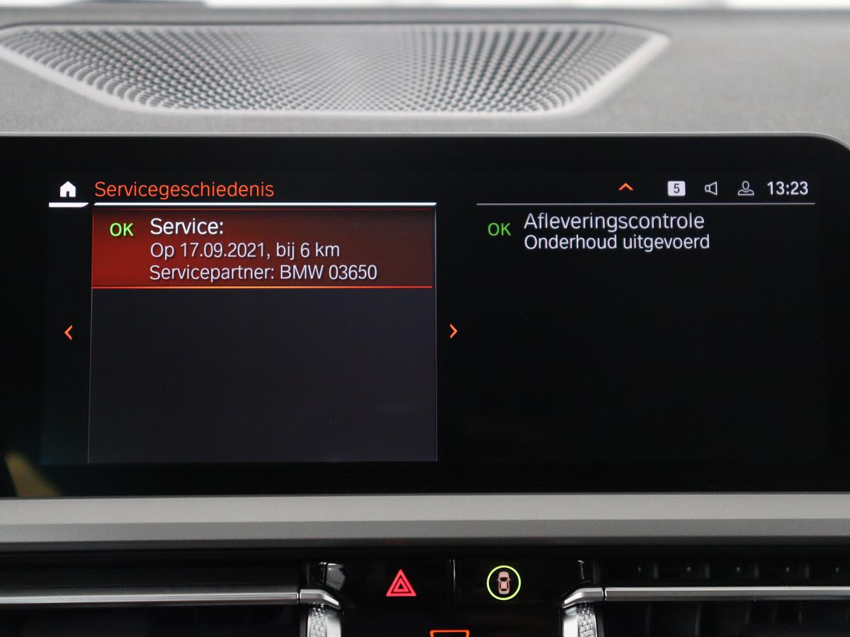 BMW 3 Serie BMW 3-serie Touring 320e Business Edition Plus | SOH 84,2% | Leder | Cruise control |  Stoelverwarming | Climate control | 3 zone klimaat | Navigatie | Bluetooth | Elektrische achterklep | Trekhaak