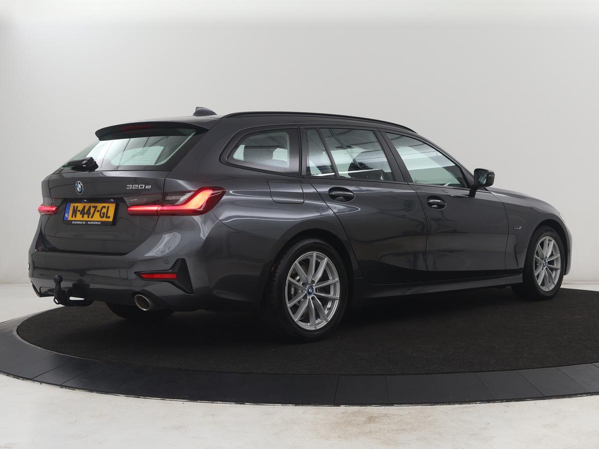BMW 3 Serie BMW 3-serie Touring 320e Business Edition Plus | SOH 84,2% | Leder | Cruise control |  Stoelverwarming | Climate control | 3 zone klimaat | Navigatie | Bluetooth | Elektrische achterklep | Trekhaak