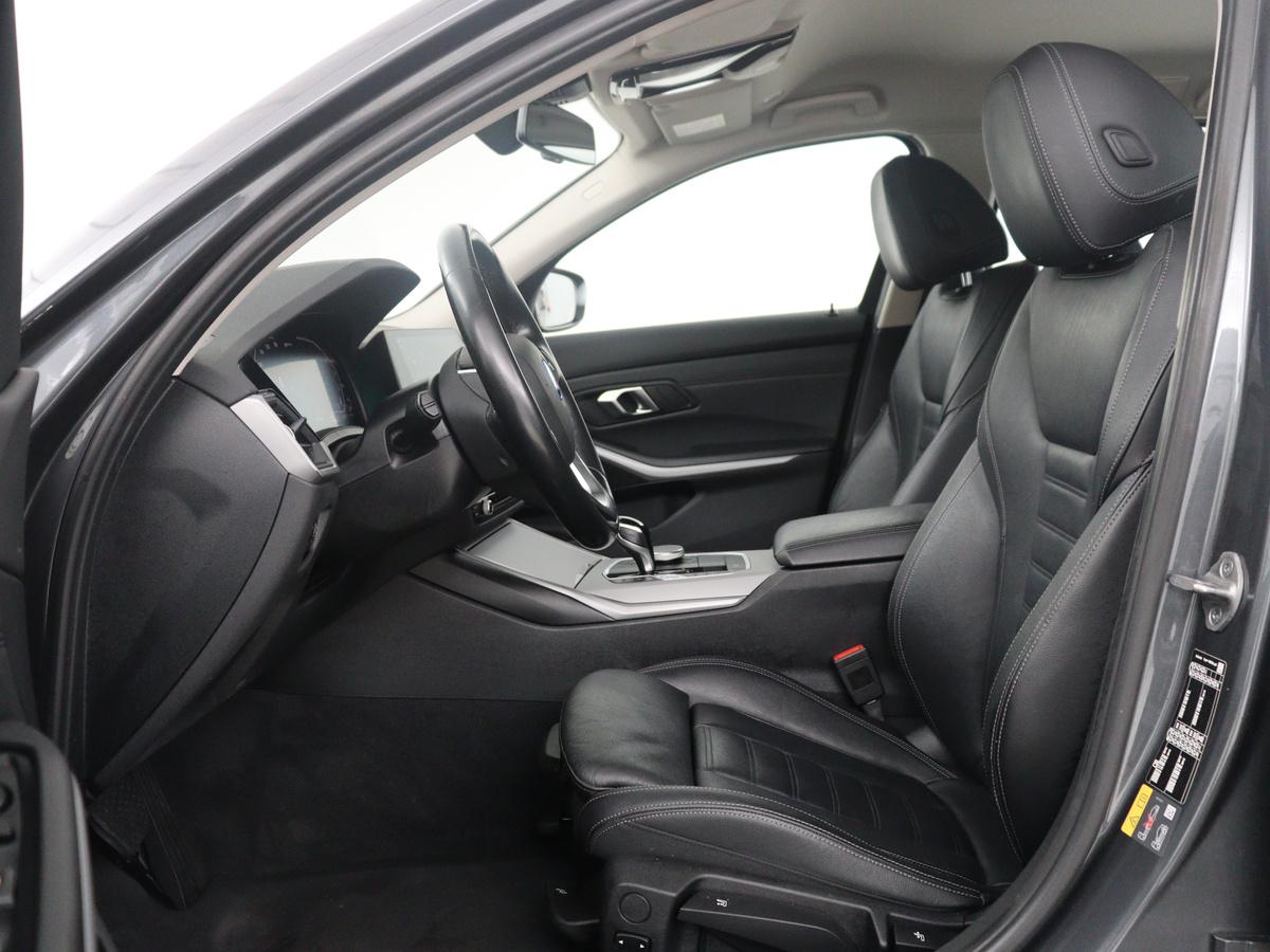 BMW 3 Serie BMW 3-serie Touring 320e Business Edition Plus | SOH 84,2% | Leder | Cruise control |  Stoelverwarming | Climate control | 3 zone klimaat | Navigatie | Bluetooth | Elektrische achterklep | Trekhaak