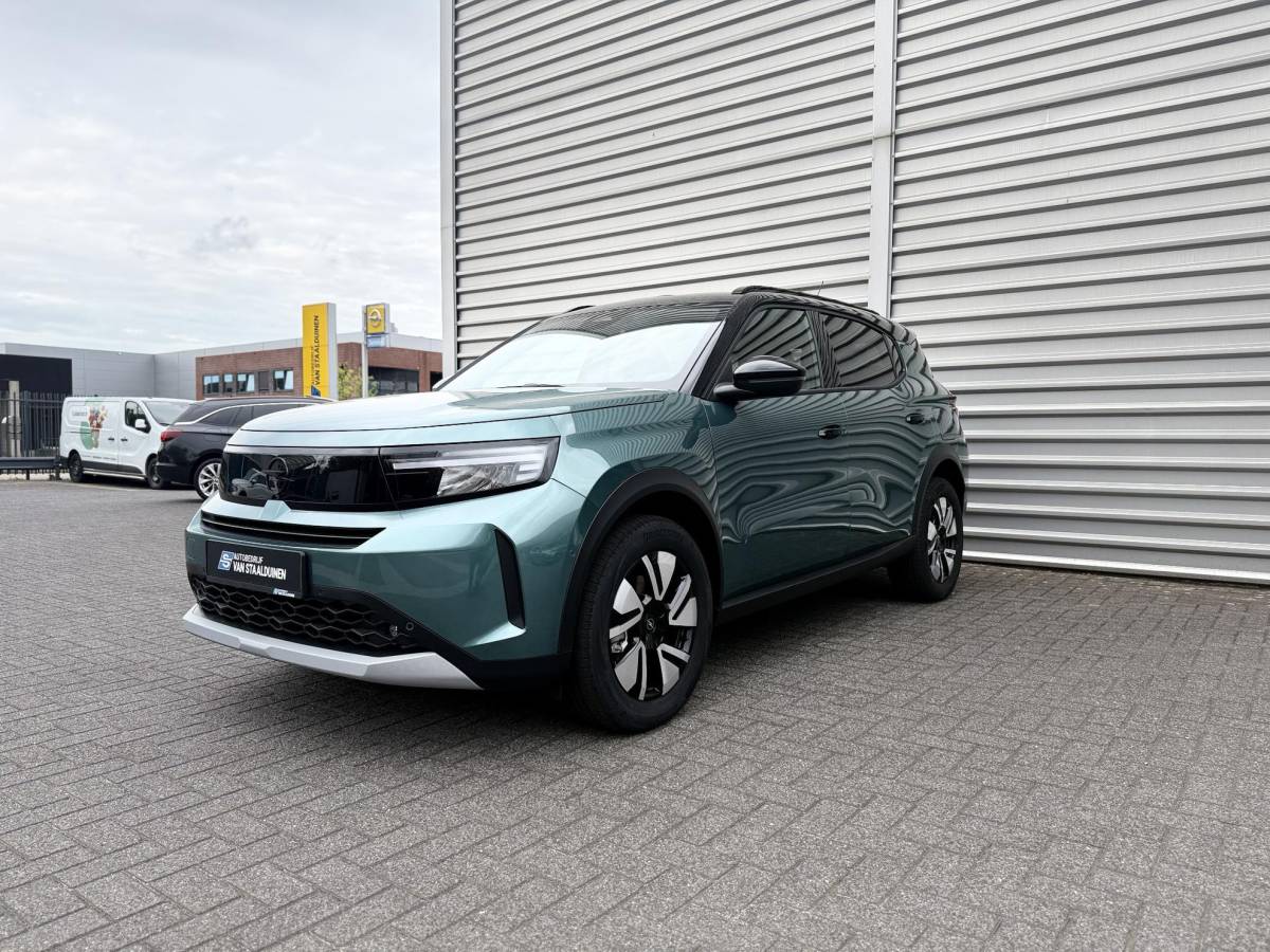 Opel Frontera Opel Frontera 1.2 Turbo Hybrid Ultimate 7p. NIEUWE AUTO!! | Stuurverwarming | Stoelverwarming | Draadloosopladen tel | PDC | Camera achter | Dodehoek detectie | Keyless entry | Keyless start | 7 Persoons auto!!