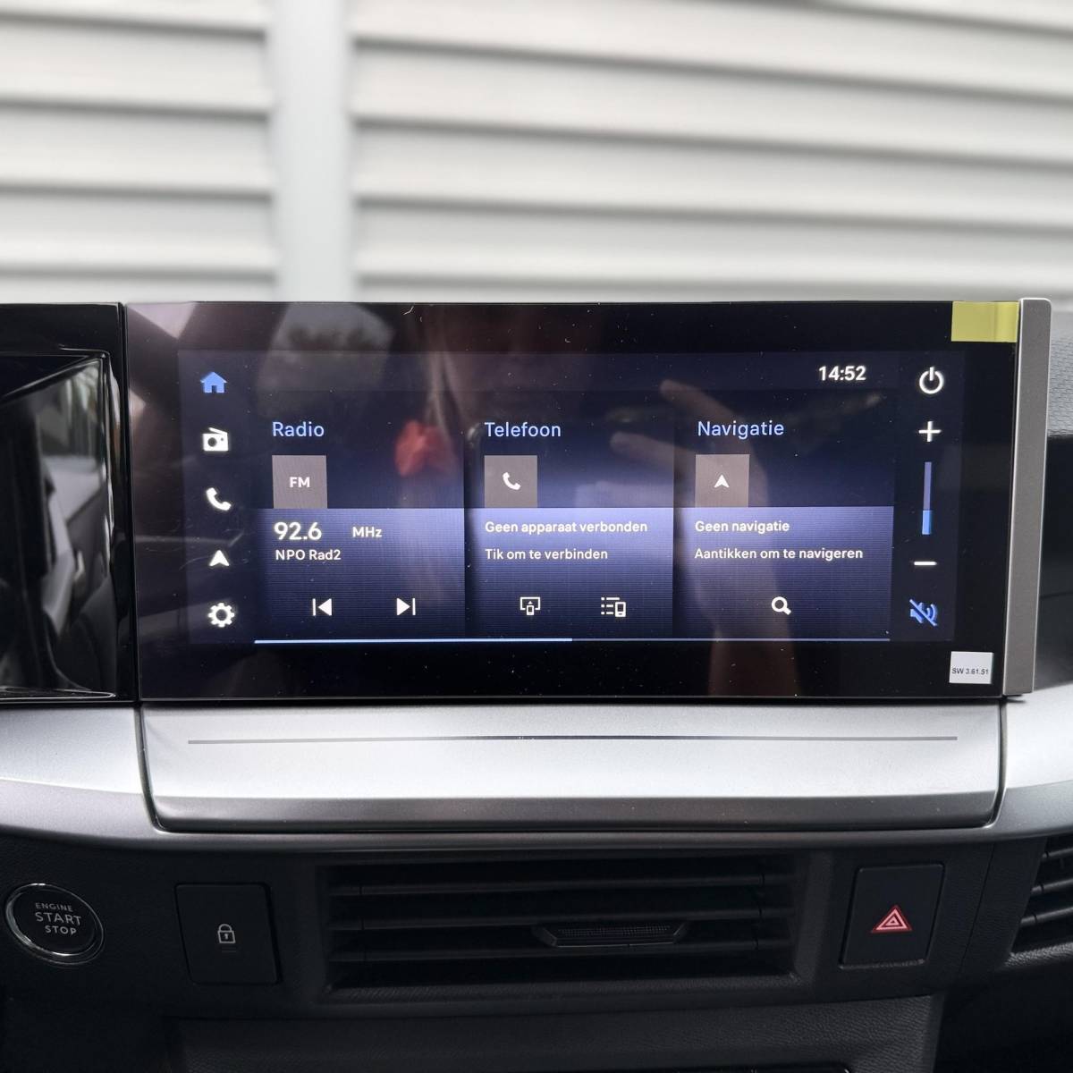 Opel Frontera Opel Frontera 1.2 Turbo Hybrid Ultimate 7p. NIEUWE AUTO!! | Stuurverwarming | Stoelverwarming | Draadloosopladen tel | PDC | Camera achter | Dodehoek detectie | Keyless entry | Keyless start | 7 Persoons auto!!