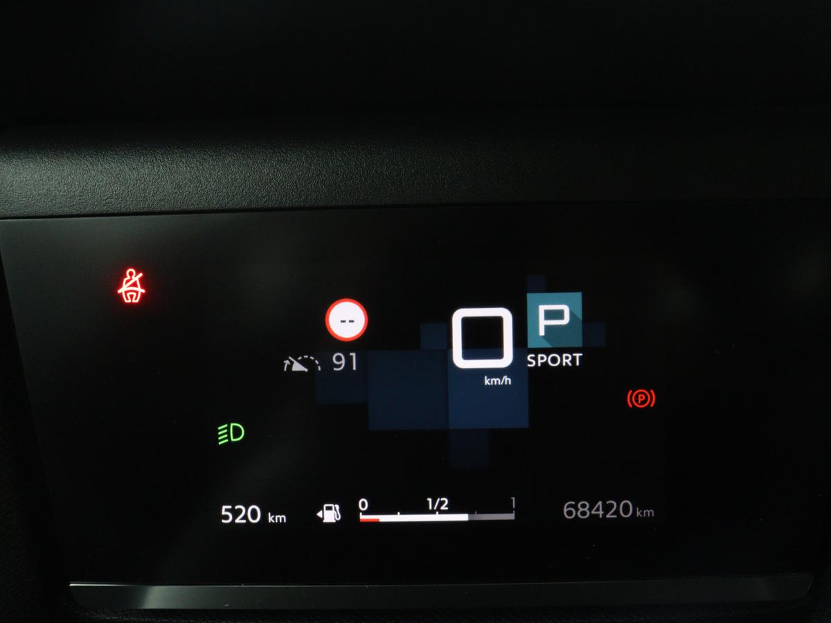 Citroën C4 Citroen C4 1.2 Puretech Feel | Cruise control | Navigatie | Camera |  Park assist | Carplay | Climate control | Trekhaak
