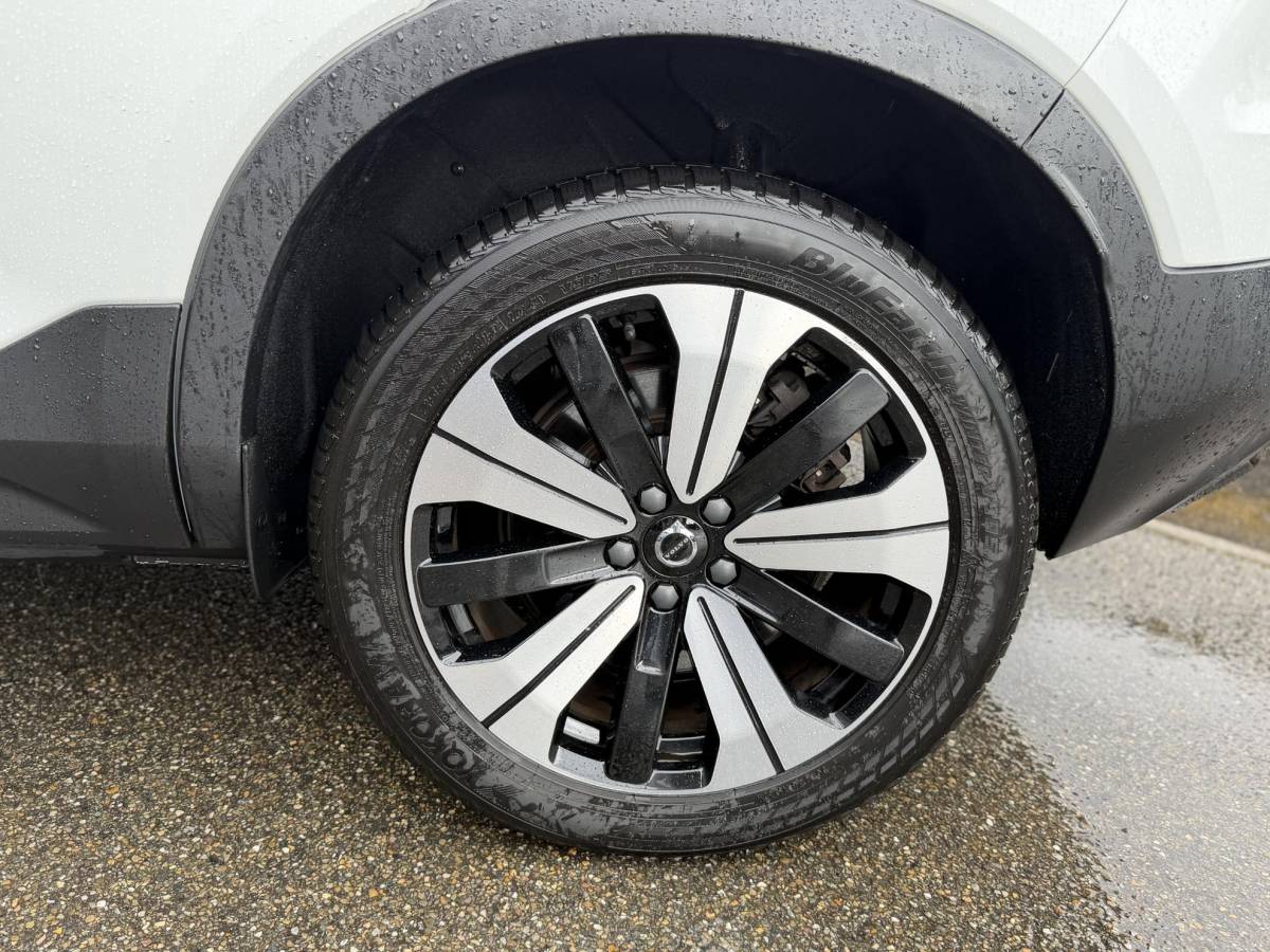Volvo XC40 Volvo XC40 Single Motor Plus 69 kWh SOH 93% | ELEKTRISCHE KOFFERBAK | VOLVO DEALER ONDERHOUDEN | ADAPTIVE CRUISE CONTROL | STOEL- + STUURWIELVERWARMING | CAMERA | ALL-IN PRIJS INCL. 12 MND BOVAG GARANTIE