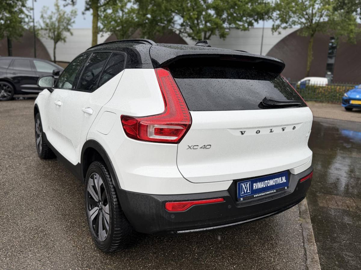 Volvo XC40 Volvo XC40 Single Motor Plus 69 kWh SOH 93% | ELEKTRISCHE KOFFERBAK | VOLVO DEALER ONDERHOUDEN | ADAPTIVE CRUISE CONTROL | STOEL- + STUURWIELVERWARMING | CAMERA | ALL-IN PRIJS INCL. 12 MND BOVAG GARANTIE