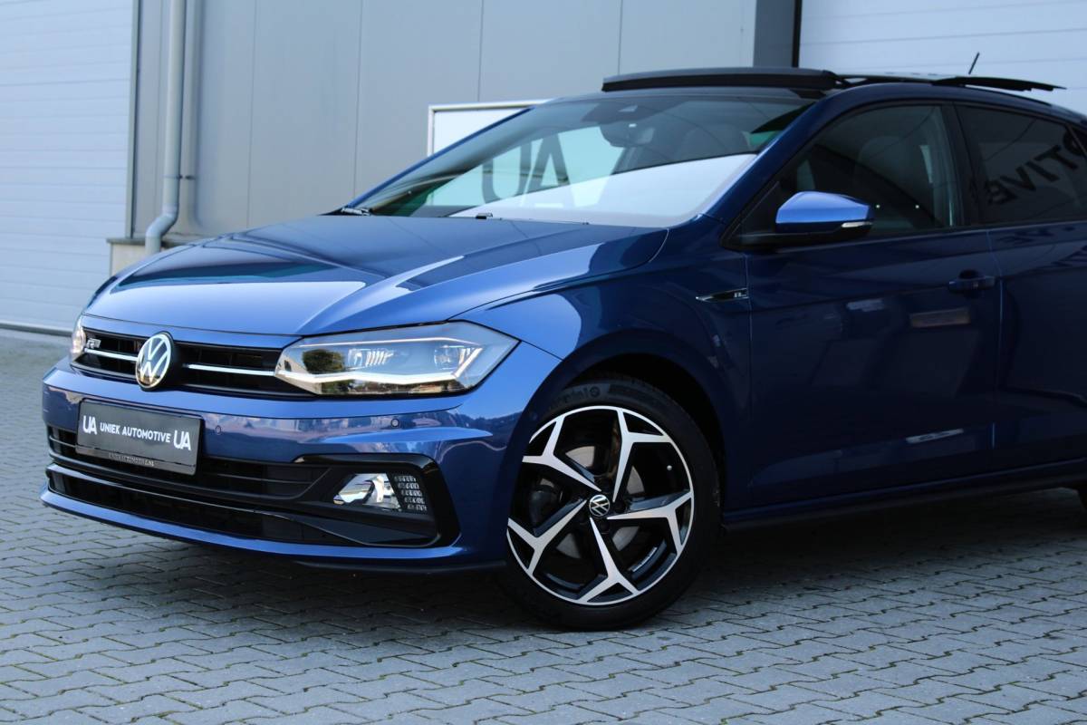 Volkswagen Polo Volkswagen Polo 1.5 TSI HIGHLINE BUSINESS R | R LINE | KEYLESS | 17″ | CAMERA | BEATS | LED | DODEHOEK | ACC | PANO | 1E EIG!